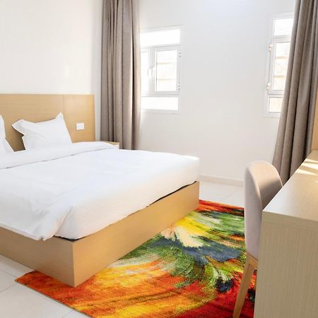 Riviera Suites , Hotel Apartement Sur Luaran gambar