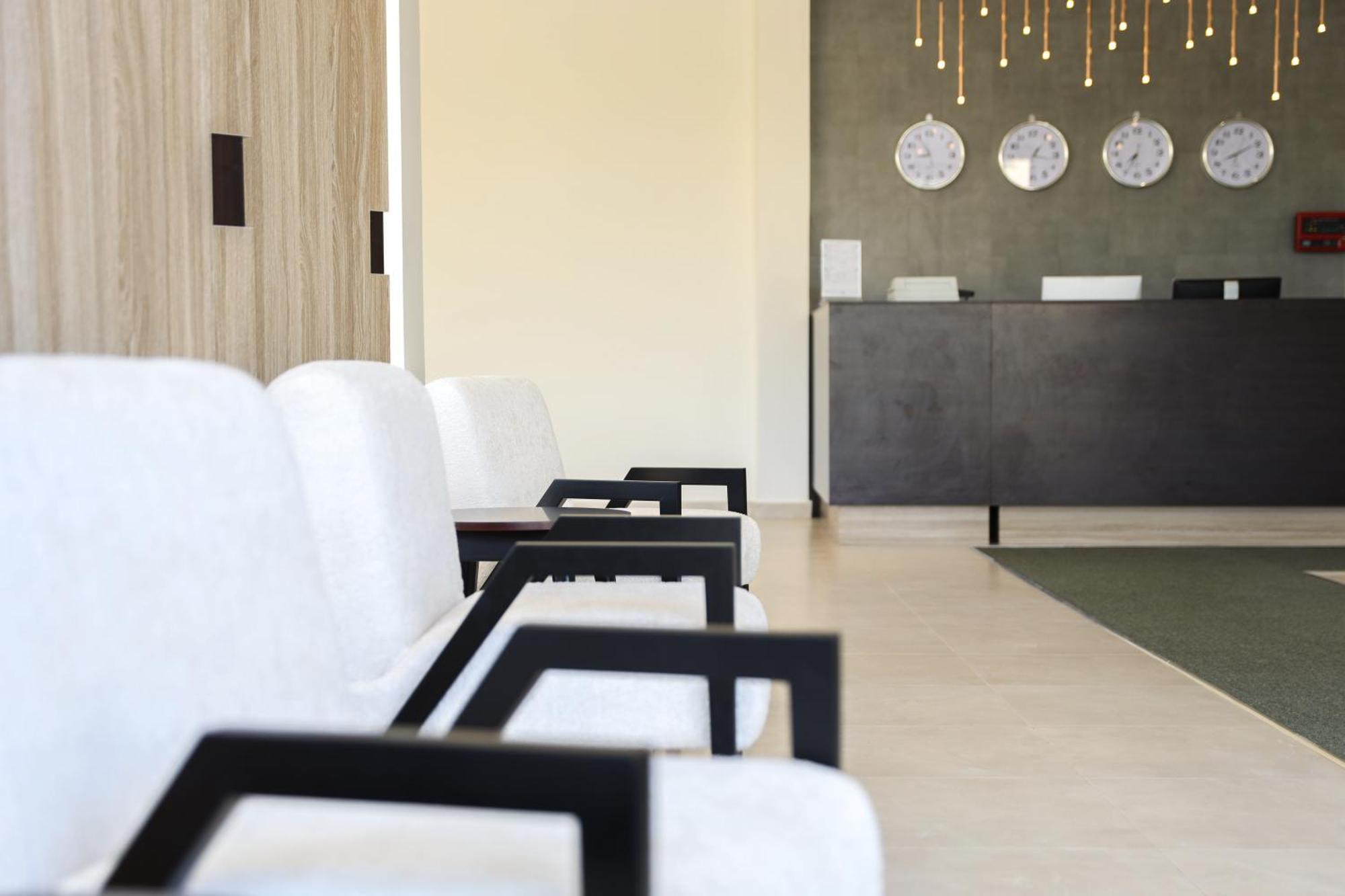 Riviera Suites , Hotel Apartement Sur Luaran gambar